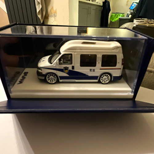 Police van diecast model - police, 1:63