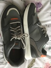 MENS ELLESSE TRAINERS - SIZE 9
