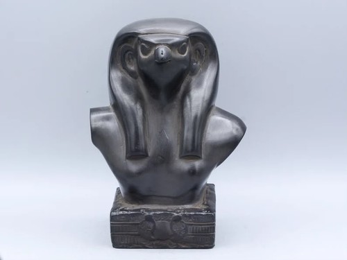 Statue egyptian falcon - of,