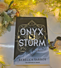 Onyx Storm By Rebecca Yarros, Paperback UK