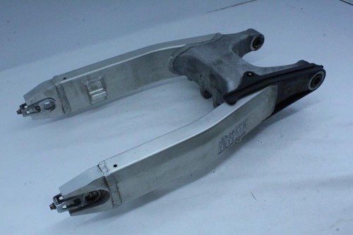 Honda 900 hornet swingarm - honda,
