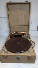 Vintage Gilbert Portable Wind-Up Gramophone 78 RPM Suitcase Record Player
