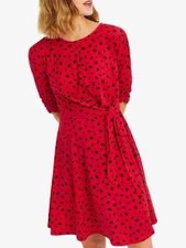 Oasis Lip Kiss Print Dress Red
