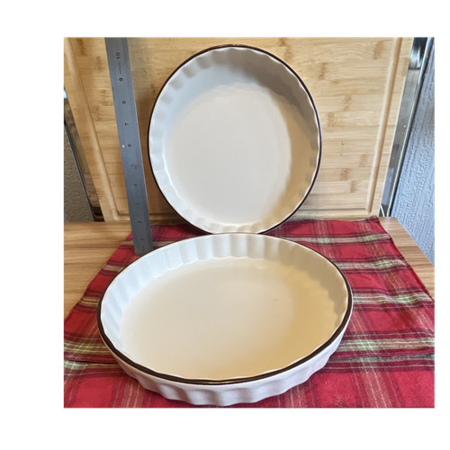 Round fluted ceramic pie - fluted,