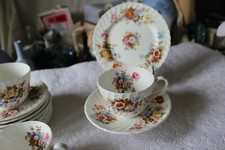 Aynsley Summertime Trio VGC (BB1)