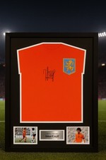 Signed Framed Johan Cruyff Netherlands Holland Retro Home Shirt Barcelona Front