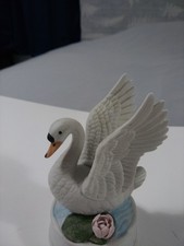 Vintage White Swan Music Box