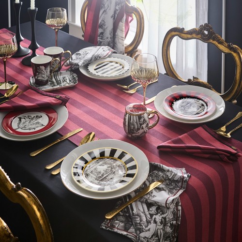 Laurence llewelyn bowen - laurence, llewelyn-bowen
