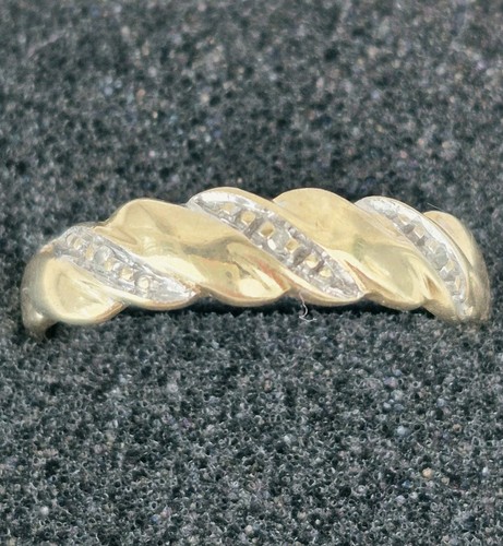 9ct yellow white gold - white,