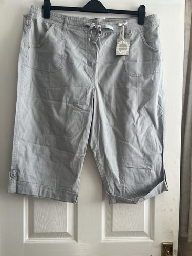 Bnwt ladies cropped trousers - bnwt,