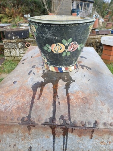 Lovely hand painted vintage - lovely,