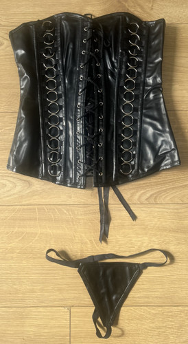 Black boned basque - basque, s&m
