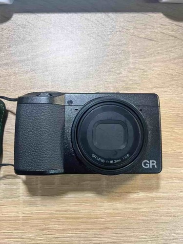 Ricoh digital iii - gr,