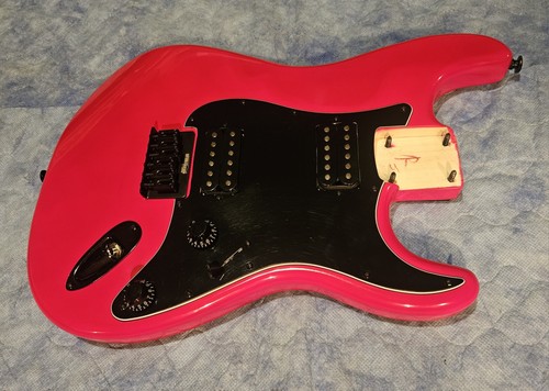 Squier sonic stratocaster - sonic, body