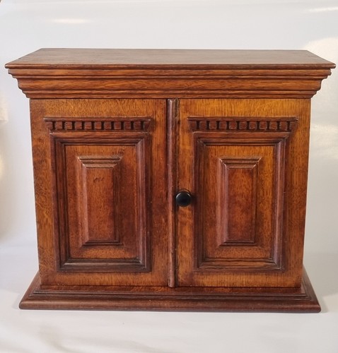Small antique solid oak - oak, table
