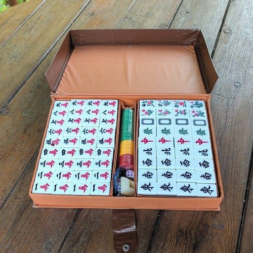 Vintage mah jong - -, inc