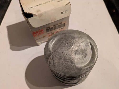 Genuine yamaha piston 1st - yamaha,