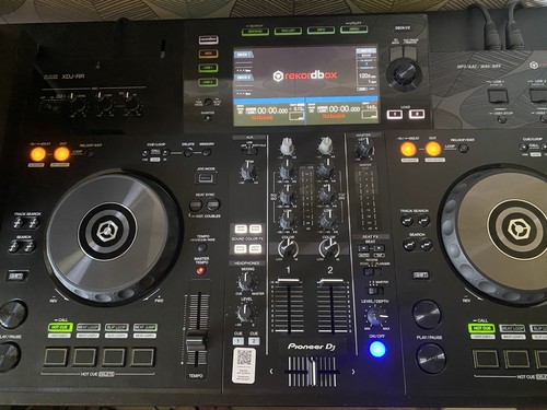 Pioneer xdj 2025 unit - 2025, boxed