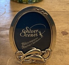 Silver Scenes Dolphins Oval