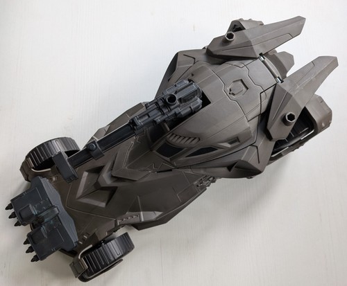 Justice league batmobile - dc,