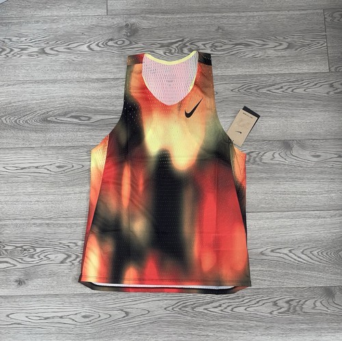 Size small vest - size,