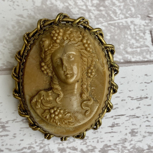 Victorian limestone cameo - cameo, gilt