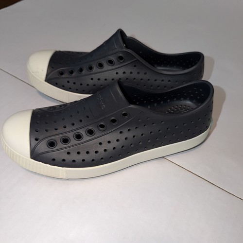 Native shoes size black - m5/w7,
