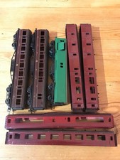 3 x Vintage OO Gauge Tri-ang