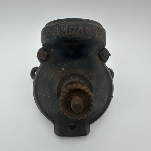 Vintage arcade cast iron - arcade, wall