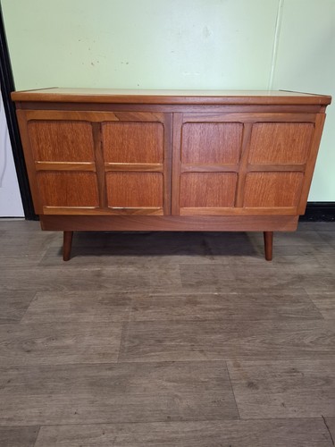 Mid century teak sideboard - mid,