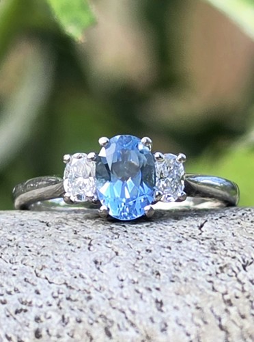 18ct white gold - 18ct,