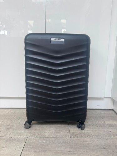 Large hard samsonite suitcase - large,