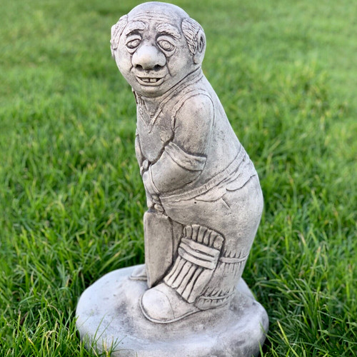 Cricket player statue funny - cricket,