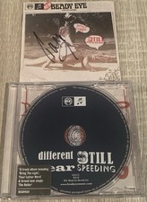 LIAM GALLAGHER BEADY EYE DIFFERENT GEAR, STILL SPEEDING HAND SIGNED CD