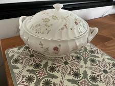 Wedgwood Bone China Campion Lidded Vegetable Tureen Serving Dish