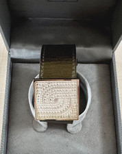 STUNNING LALIQUE CUFF BRACELET