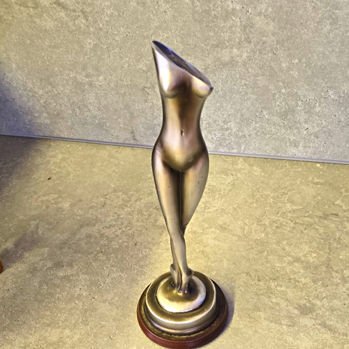 Silver tone metal nude - silver,