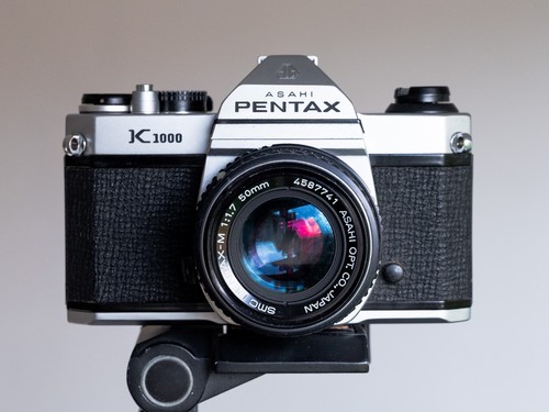 Pentax k1000 smc 50mm 1 - 50mm, f/1.7