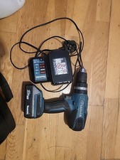 Makita HP457D Combination Drill/Driver 2 Batterys Charger An Carry Case