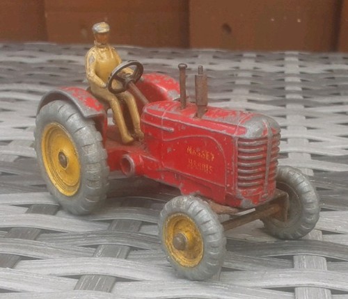 Dinky toys massey harris - dinky,