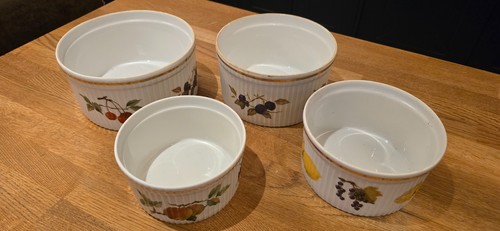 Royal worcester evesham gold - worcester,