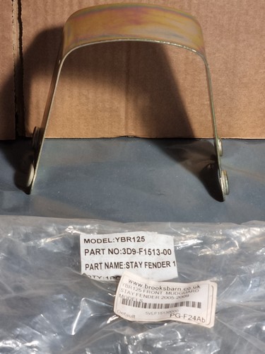 Front mudguard mounting - front,