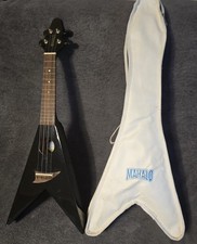 Mahalo soprano Ukulele Flying