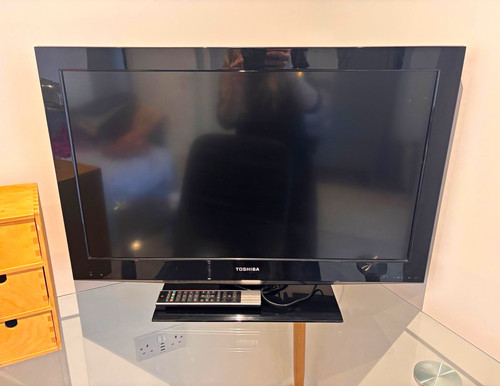 Toshiba lcd tv - lcd,