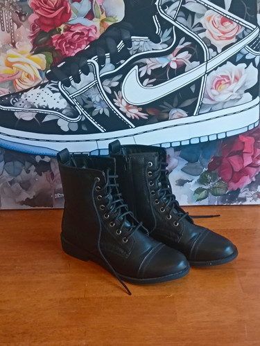 Black lace combat - lace,