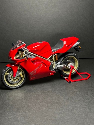 Ducati 916 scale painted - 1/12,