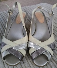 Ladies Wedge Shoe Size 7