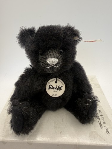 Steiff black club membership - black,