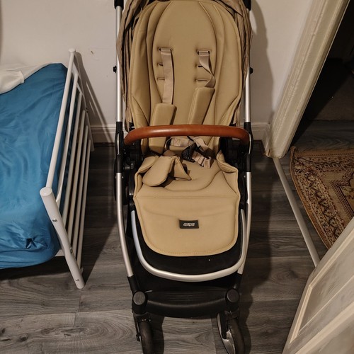 Mamas and papas - and, pram