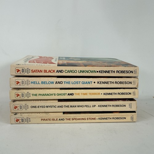 Doc savage kenneth robeson - doc,